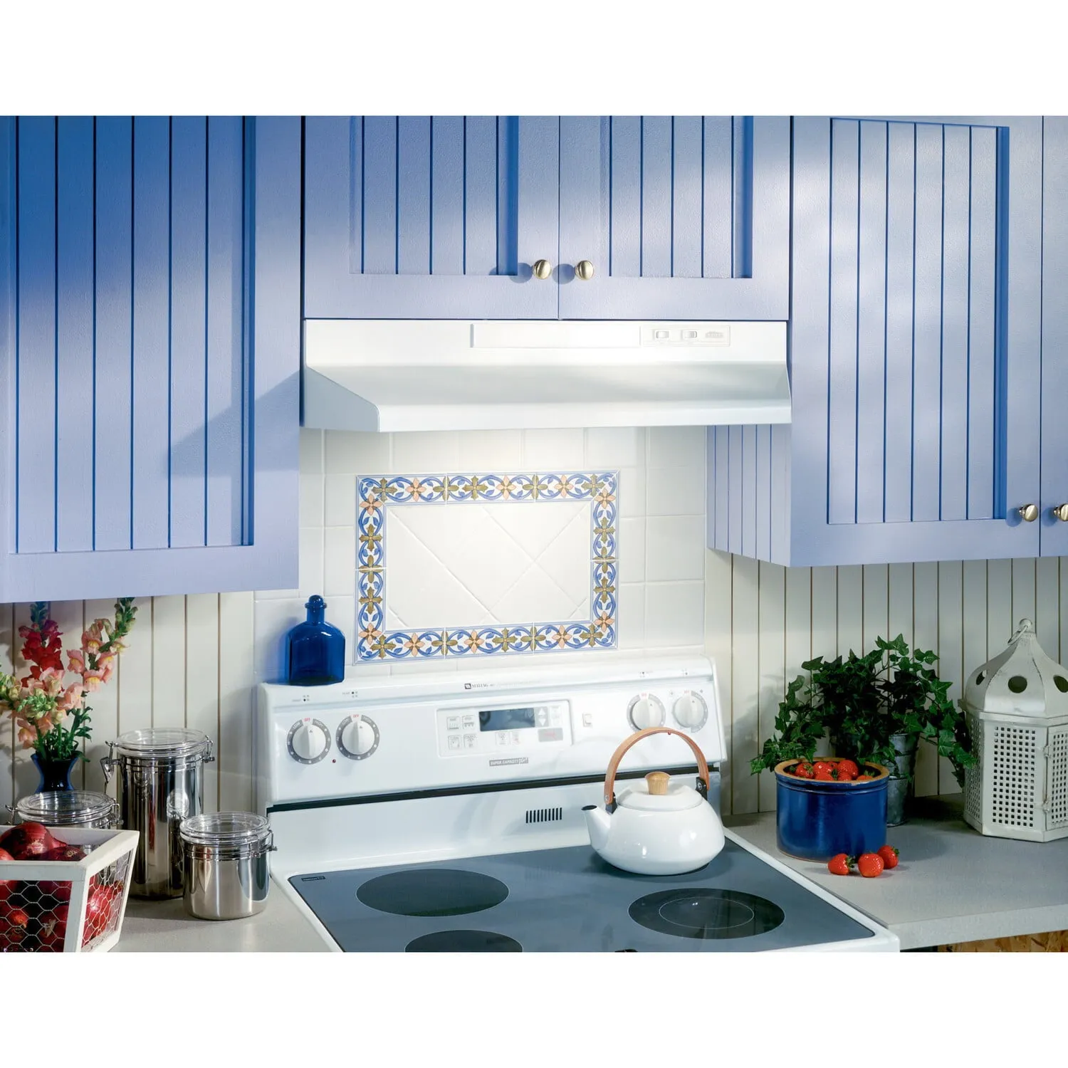 Broan BUEZ330WW Broan 30-Inch Convertible Under-Cabinet Range Hood W/ Easy Install System. 220 Cfm. White