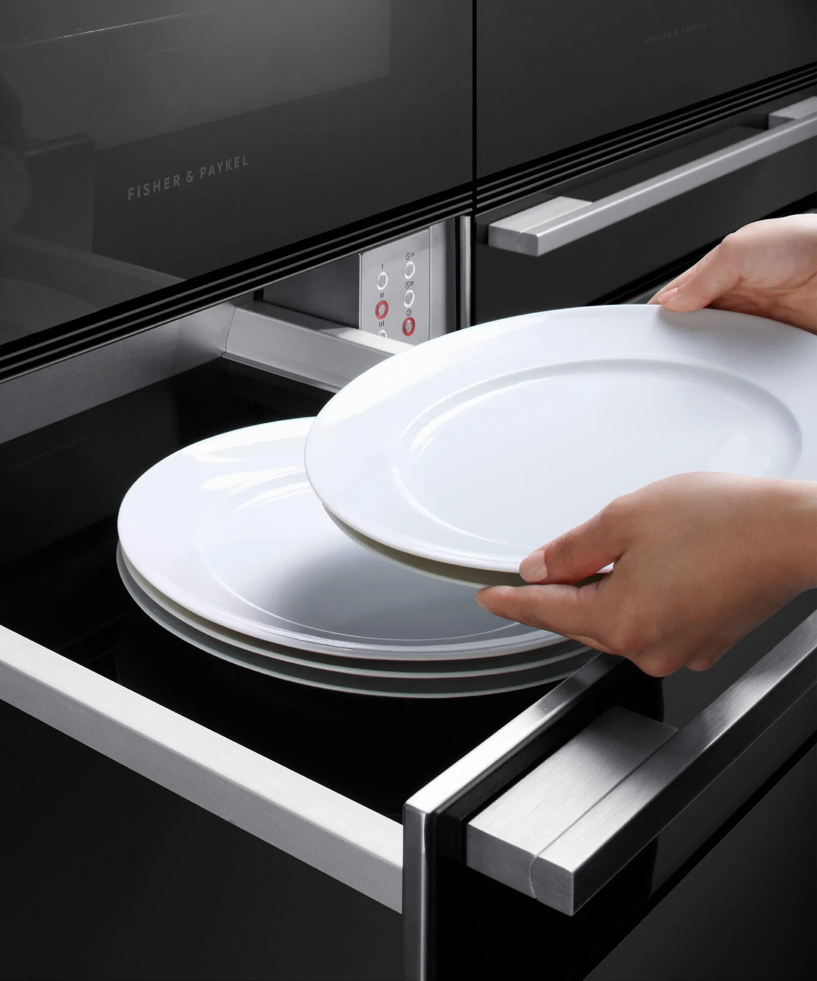 Fisher & Paykel WB24SDEB2 Warming Drawer. 24