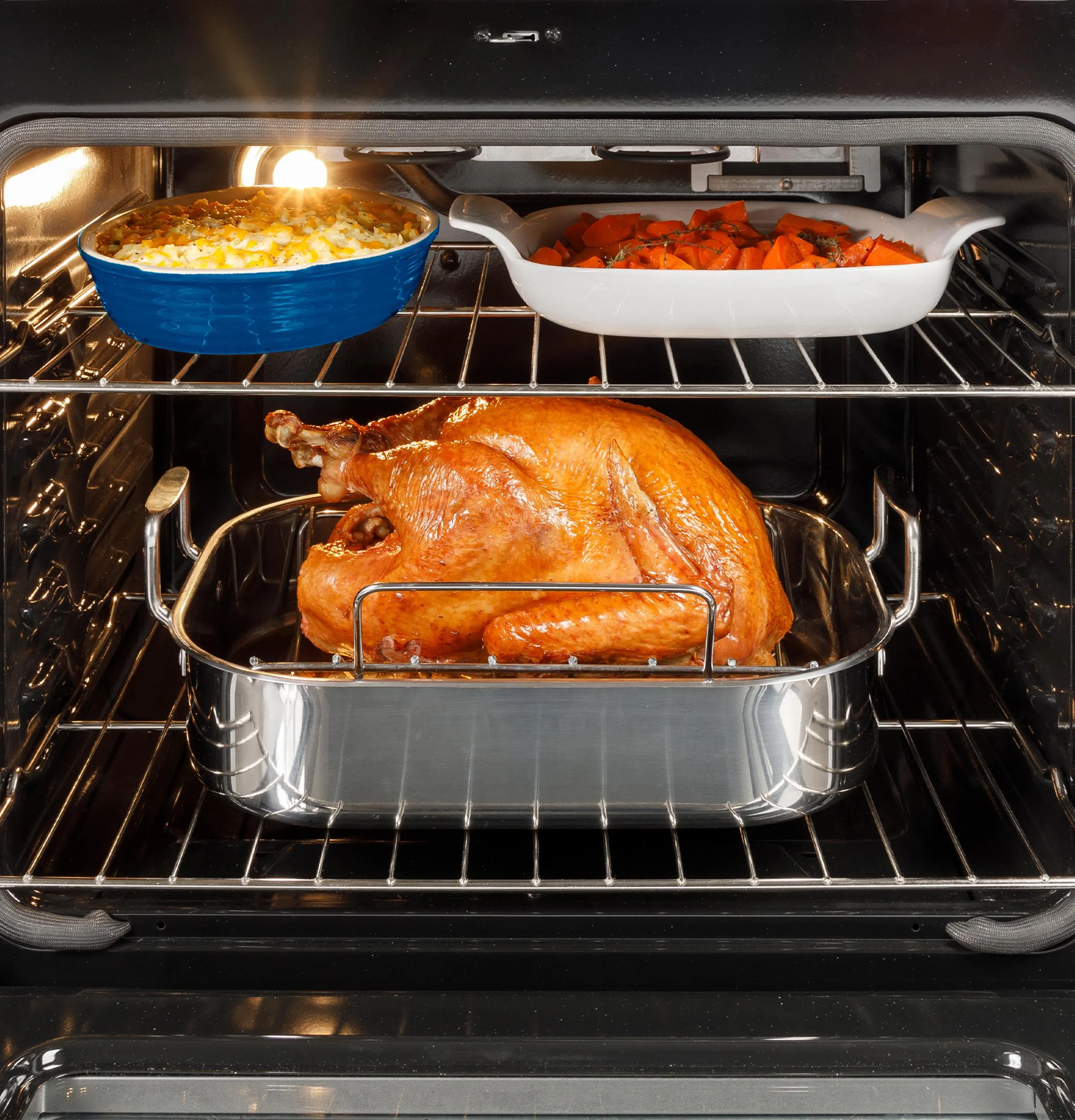 Ge Appliances GGS500PVSS Ge 30 Slide-In Front-Control Gas Range With Crisp Mode