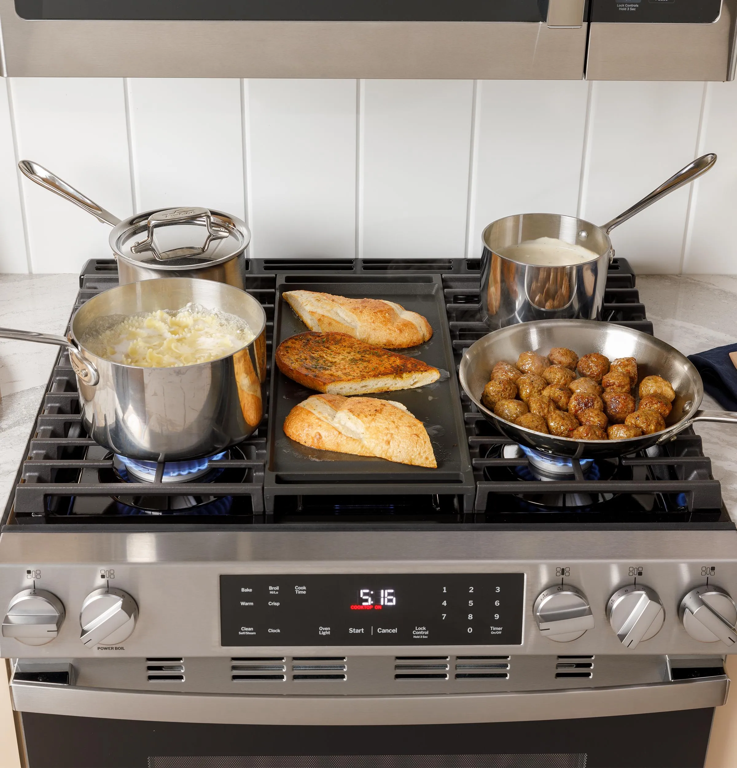 Ge Appliances GGS500SVSS Ge 30 Slide-In Front Control Gas Range With Crisp Mode