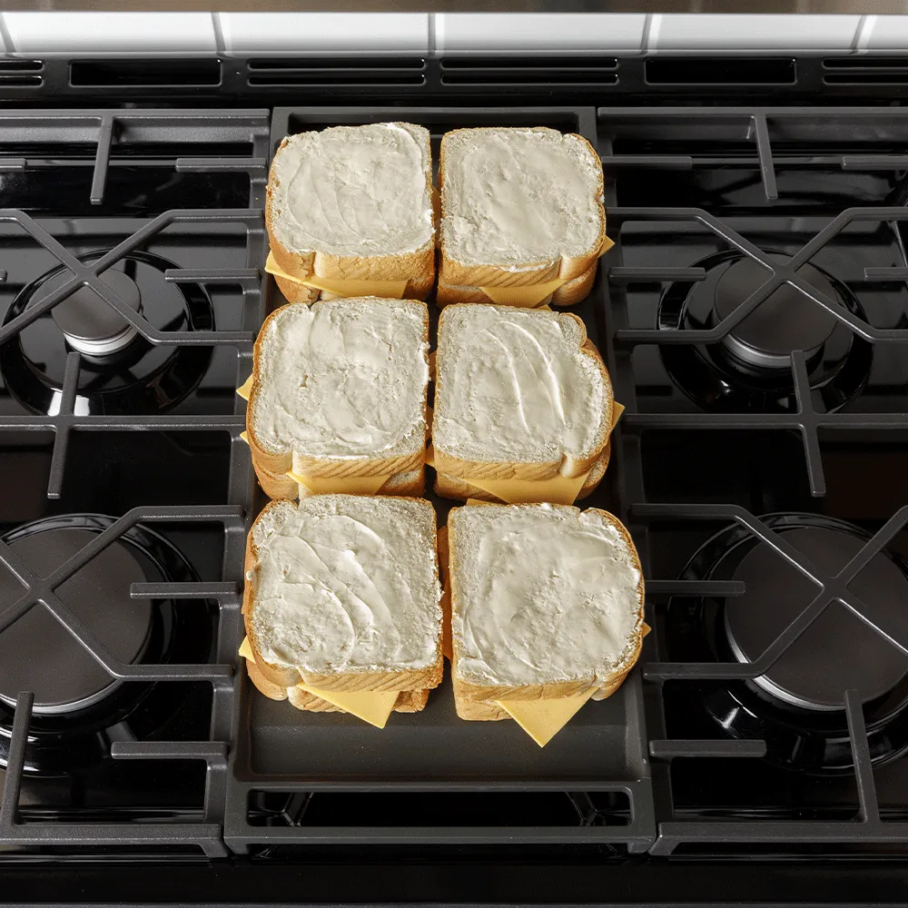 Ge Appliances GGS600AVWW Ge 30 Slide-In Front-Control Convection Gas Range With No Preheat Air Fry And Easywash&#8482; Oven Tray