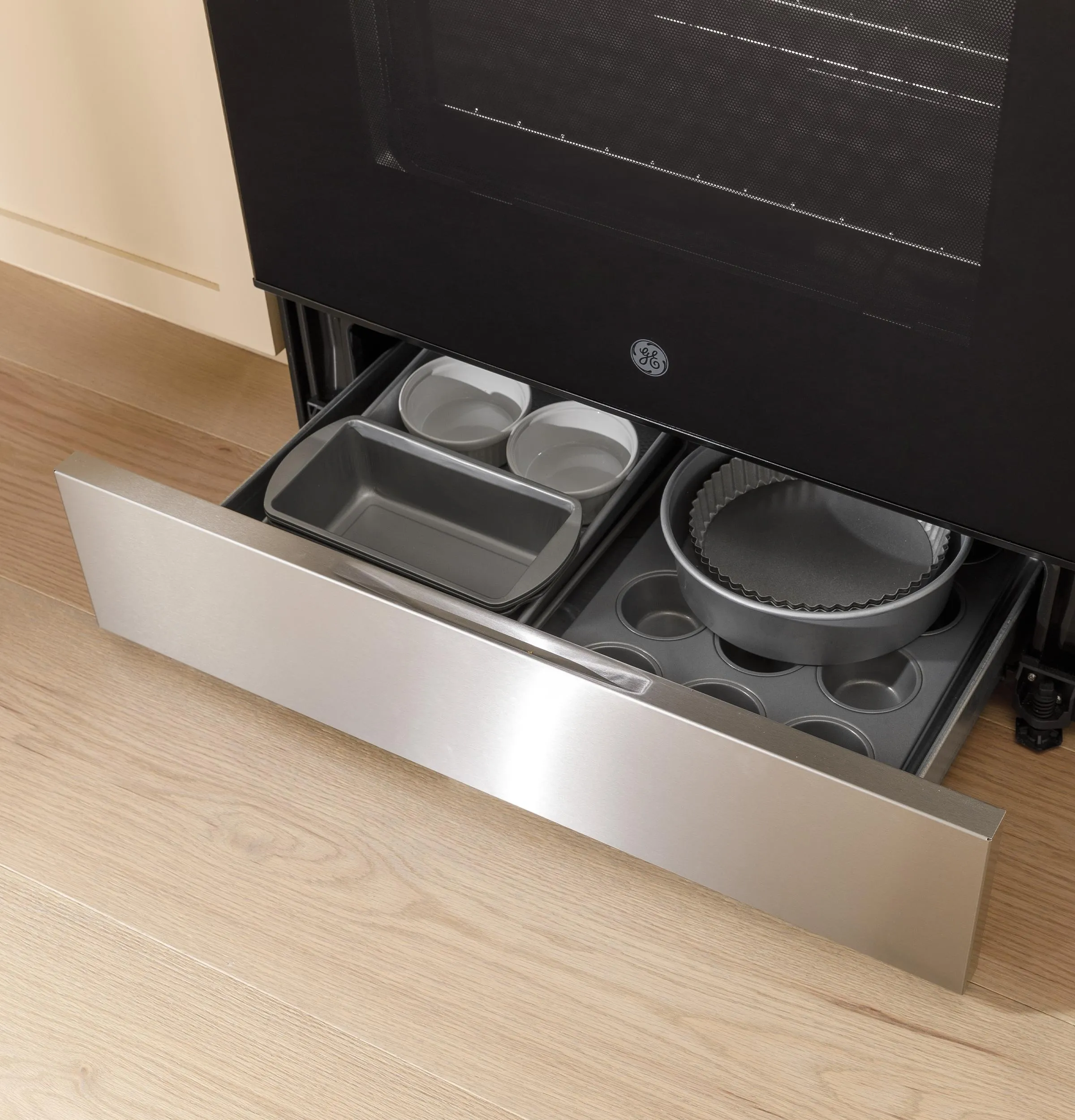 Ge Appliances GRS600AVFS Ge 30 Slide-In Electric Convection Range With No Preheat Air Fry And Easywash&#8482; Oven Tray