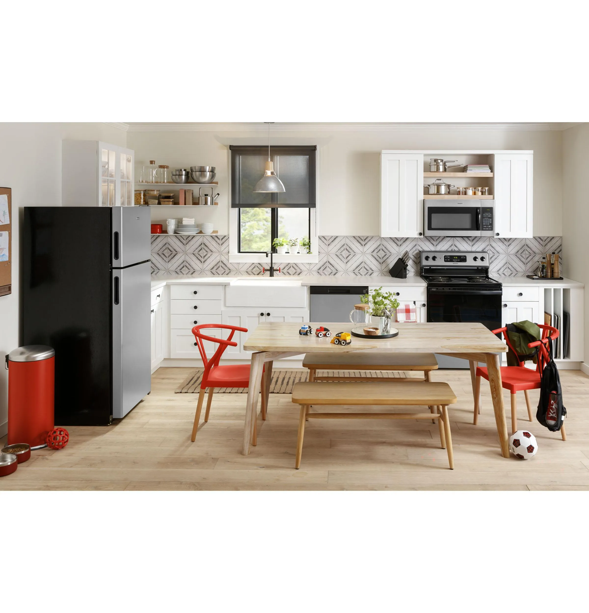 Hotpoint RVM5160MPSA Hotpoint 1.6 Cu. Ft. Over-The-Range Microwave Oven