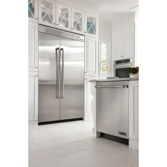Jennair JJW3430WP Single Wall Oven With V2 Vertical Dual-Fan Convection System. 30