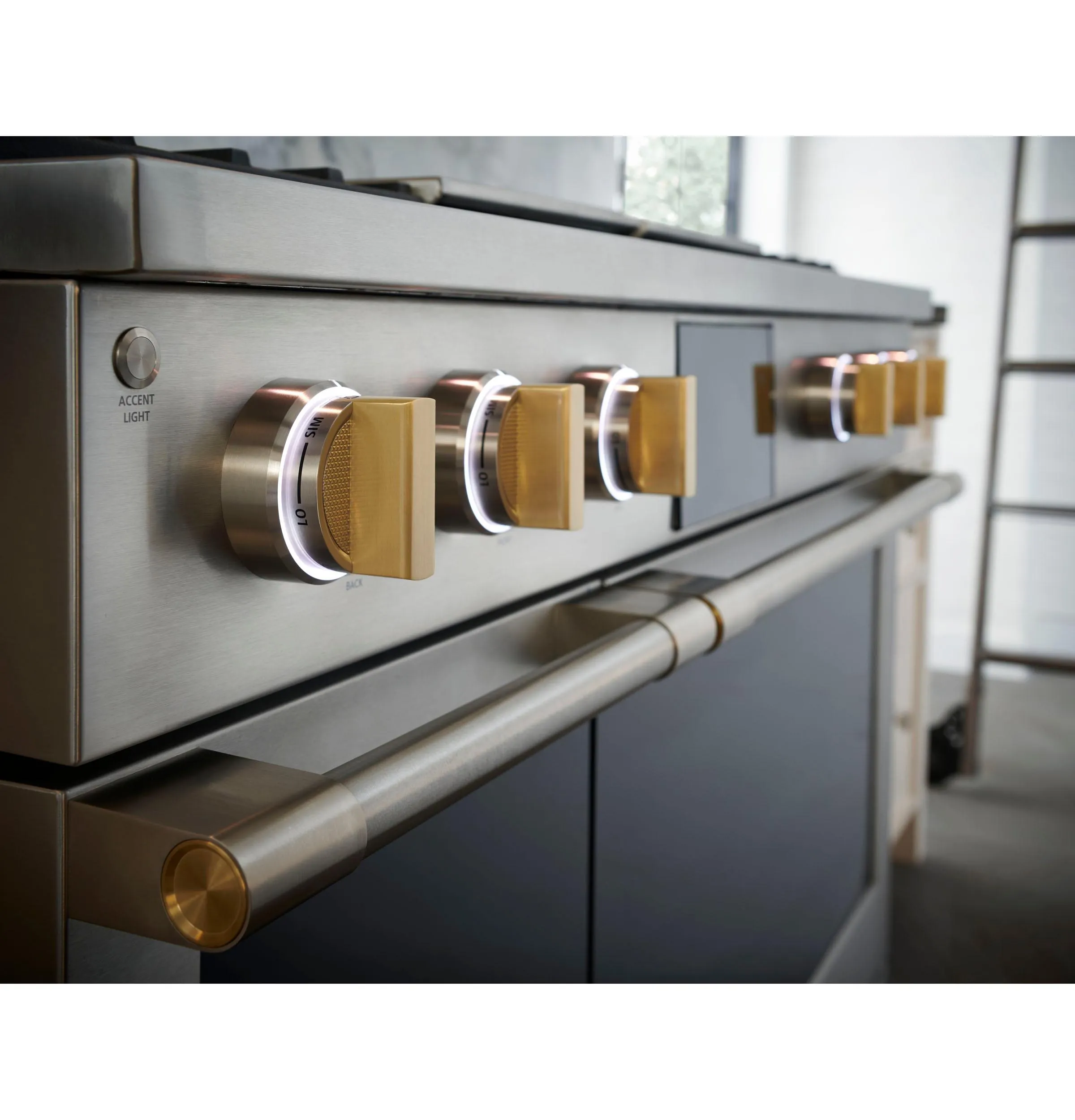 Monogram ZDP484NGTSS Monogram 48 Dual-Fuel Professional Range With 4 Burners. Grill. And Griddle
