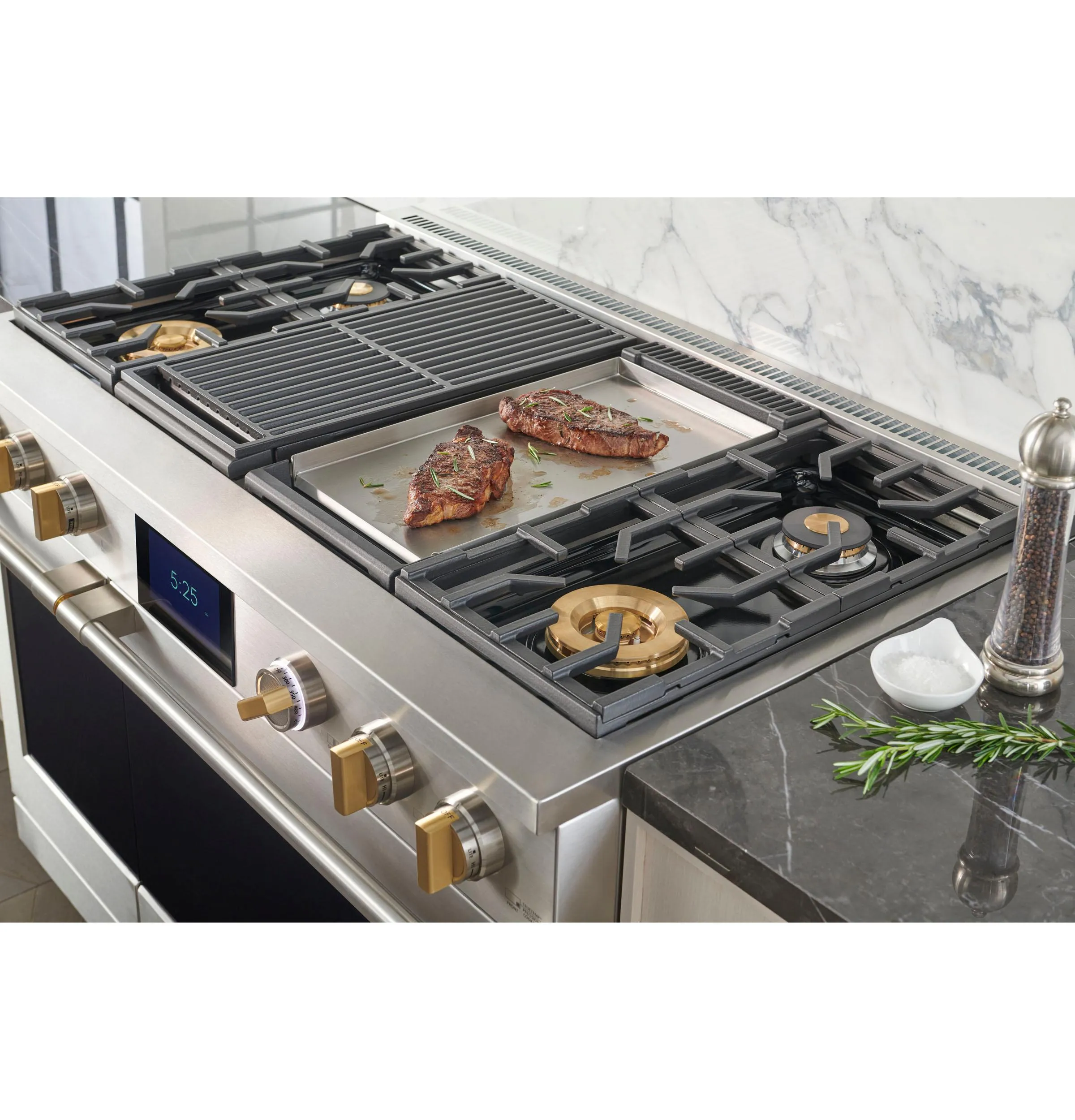Monogram ZDP484NGTSS Monogram 48 Dual-Fuel Professional Range With 4 Burners. Grill. And Griddle