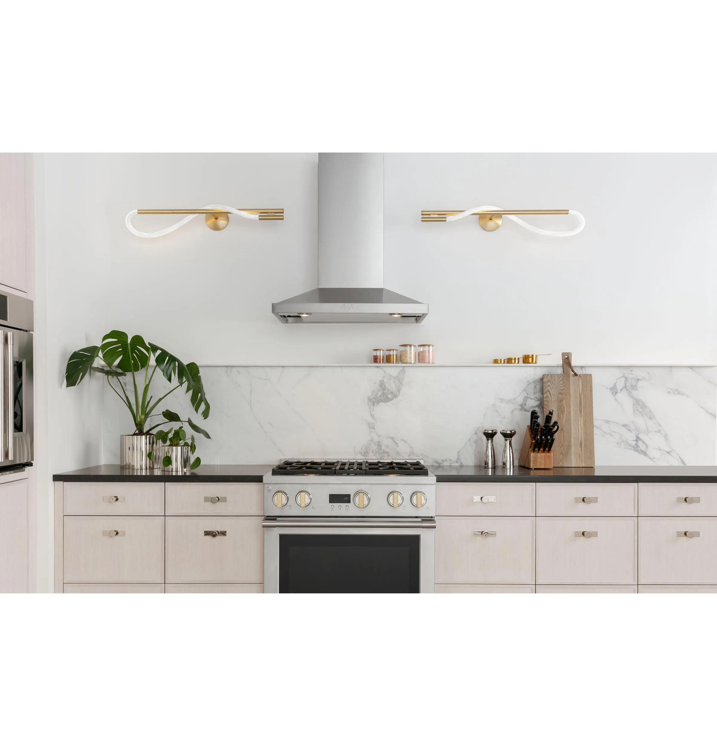 Monogram ZGP304NTSS Monogram 30 All Gas Professional Range With 4 Burners (Natural Gas)