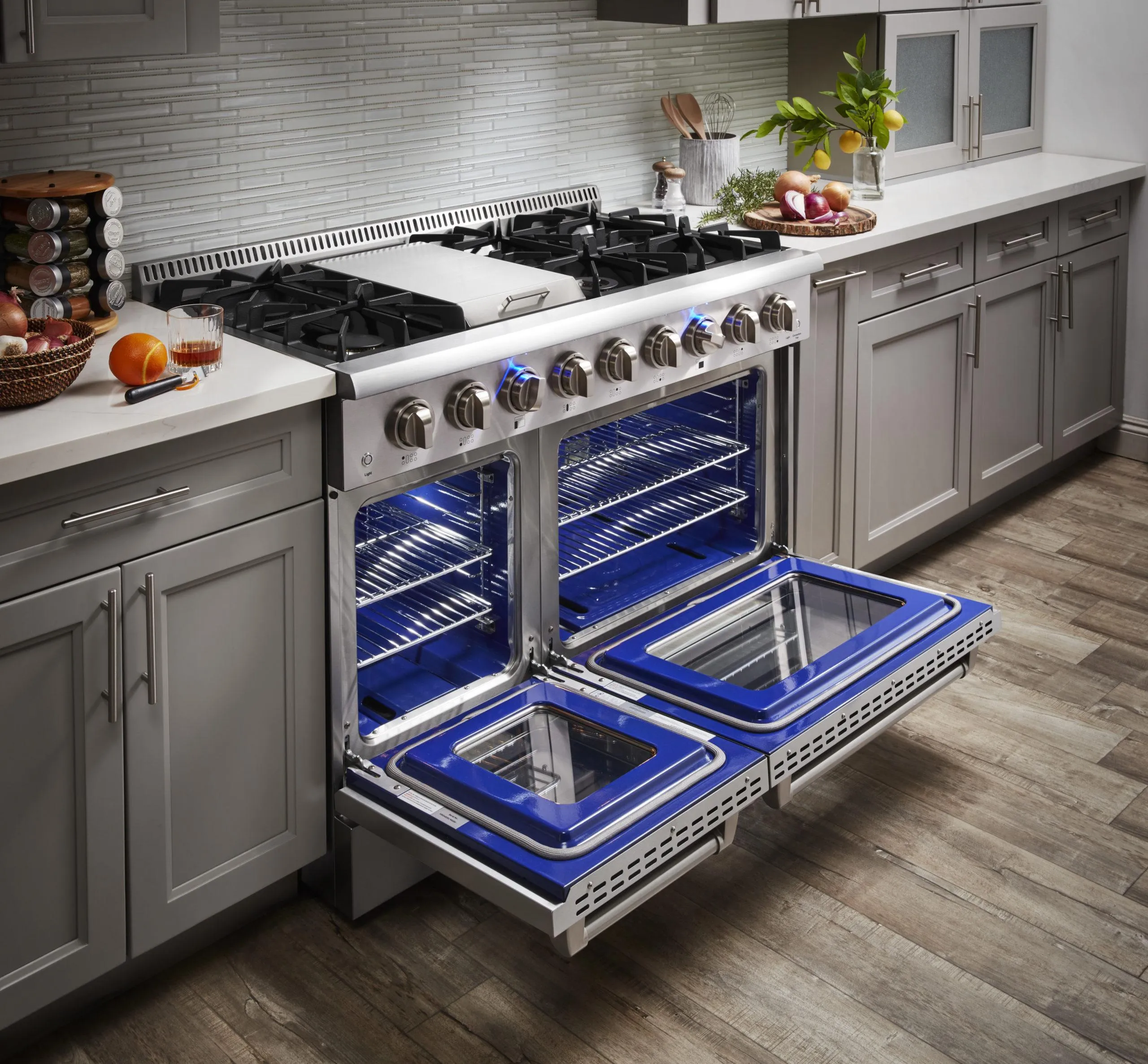 Thor Kitchen HRG4808ULP 48 Inch 6 Burner Professional Gas Range (Video Demo) - Liquid Propane